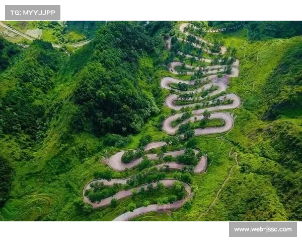 环贵州自行车赛五日赛程精彩呈现 车手畅游万峰林西江苗寨等美丽胜地 环贵州自行车赛五日赛程精彩呈现 车手畅游万峰林西江苗寨等美丽胜地